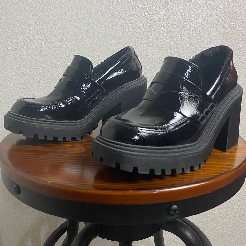 Women's Hudson Loafer Heels SIZE 8